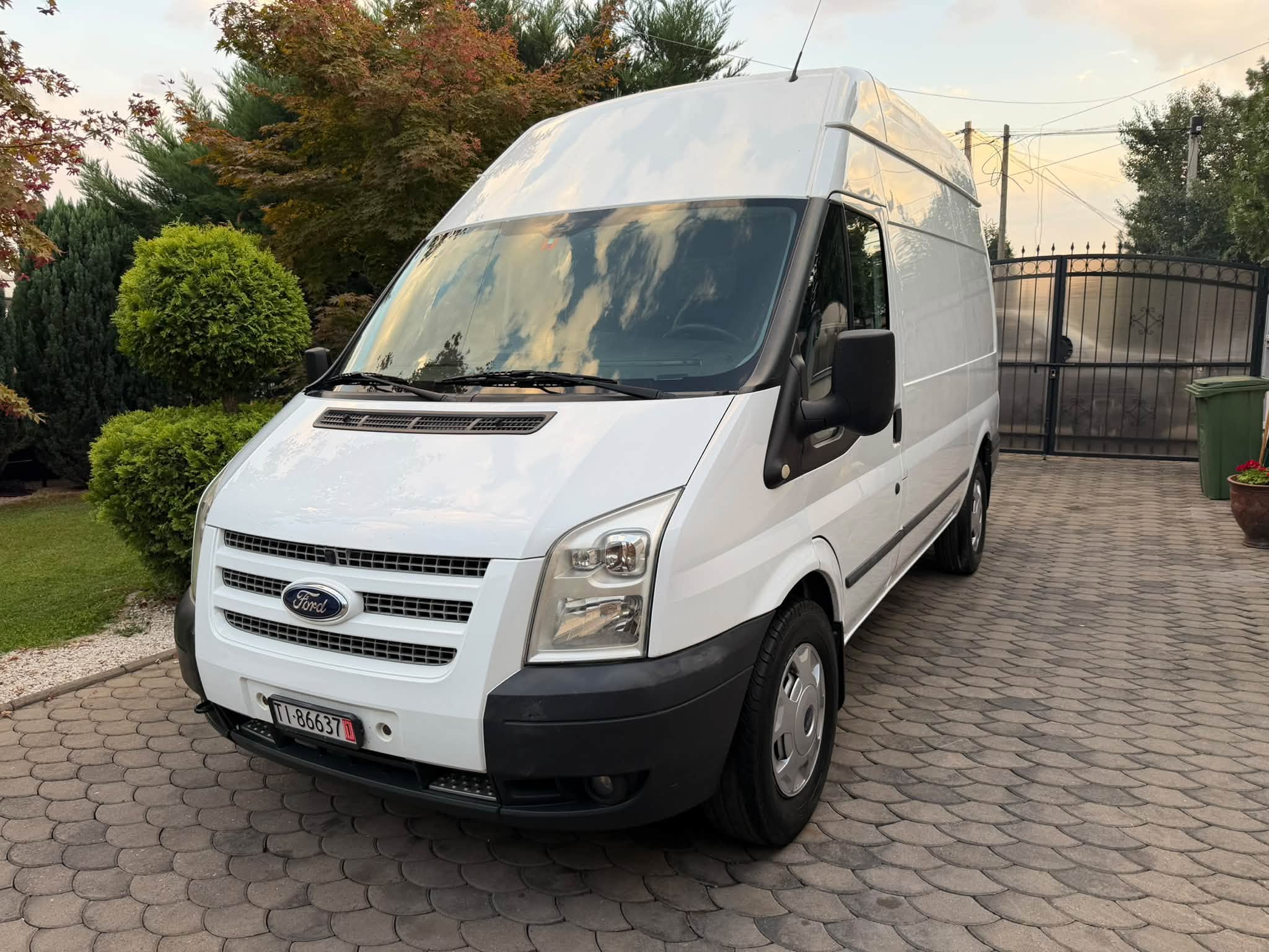 Ford Transit 350 TDCi 2.2 Dizel